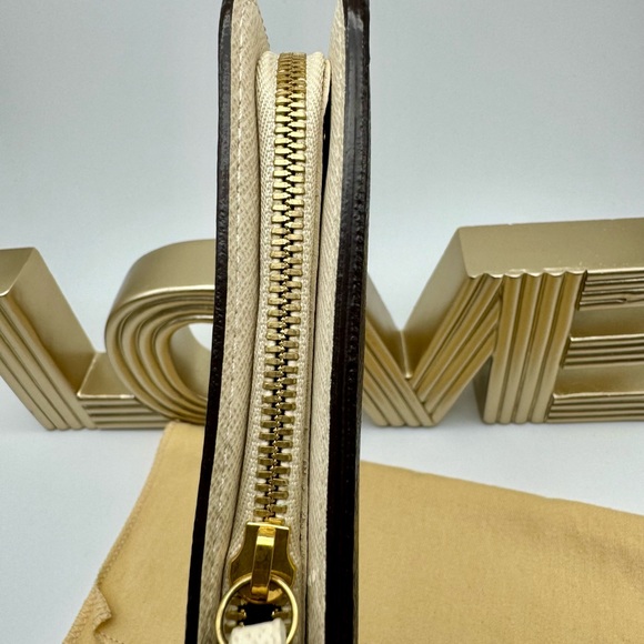 Authentic LV insolite wallet - Picture 8 of 12